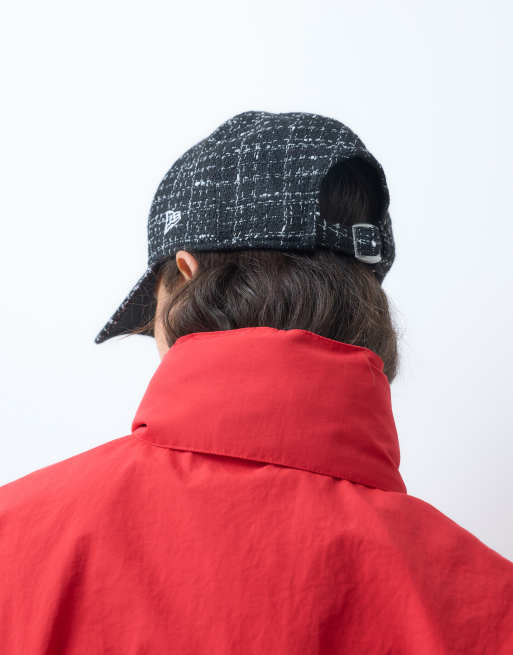 New Era X ASOS exclusive 9forty NY Yankees tweed cap in black/white, 2 of 5