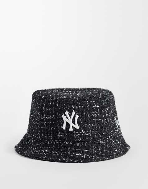 New Era X ASOS exclusive NY Yankees boucle tweed bucket hat in black/white - view 1