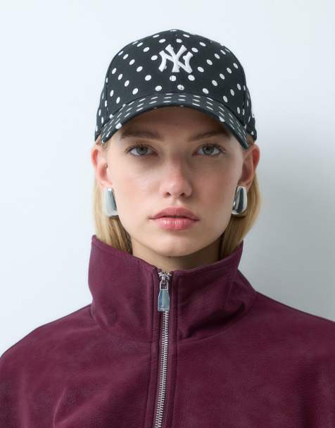 New Era X ASOS exklusiv 9forty NY Yankees damkeps med prickigt mönster i svart/vitt - view 1