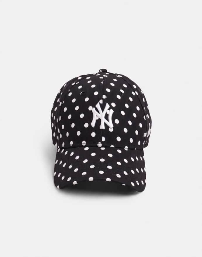 New Era x ASOS gorra 9forty exclusiva de lunares en negro/blanco