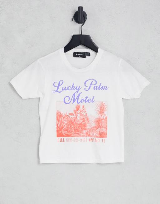 New Girl Order – Biały krótki T-shirt z grafiką z motelem