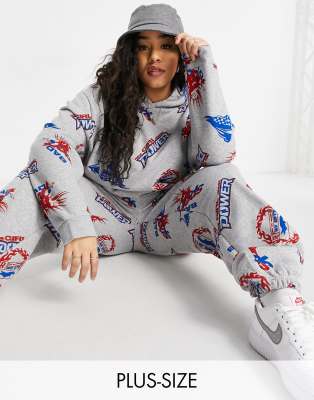 girl with oversized hoodie