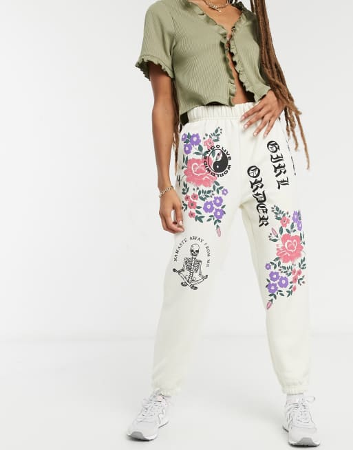 New Girl Order Lassige Jogginghose Mit Gothic Blumendruck Kombiteil Asos