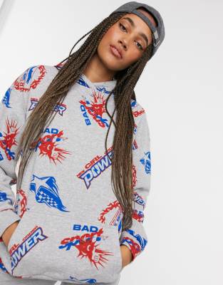 girl with oversized hoodie