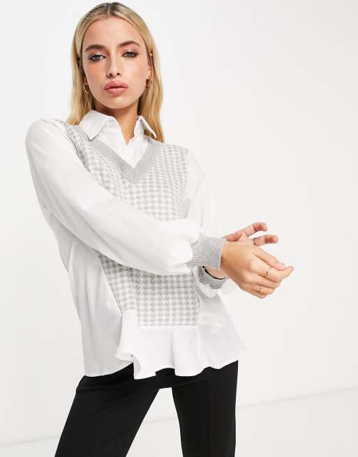New Look – 2-in-1 Hemd mit Trägertop aus Strick in Grau kariert