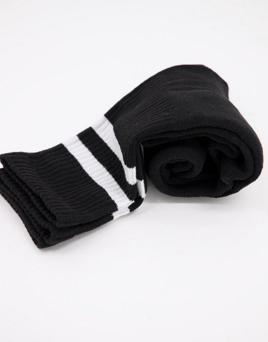 https://images.asos-media.com/products/new-look-3-pack-stripe-sport-socks-in-black/24549220-3?$n_550w$&wid=550&fit=constrain