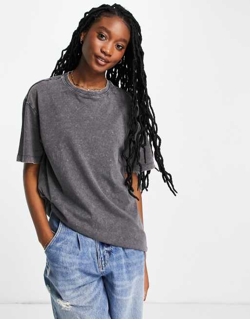 New Look acid wash boyfriend tee in grey