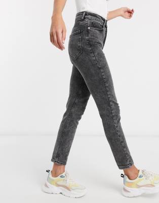 grey denim mom jeans