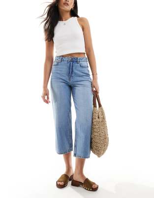 New Look - Adalae - Cropped-Jeans in Blau mit weitem Bein