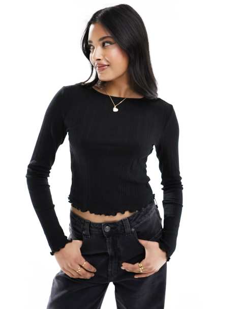 New Look - Ajourgebreide top met lange mouwen en geschulpte zoom in zwart - view 1