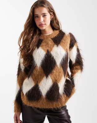 New Look - Angerauter Pullover in Braun mit Rautenmuster-Brown