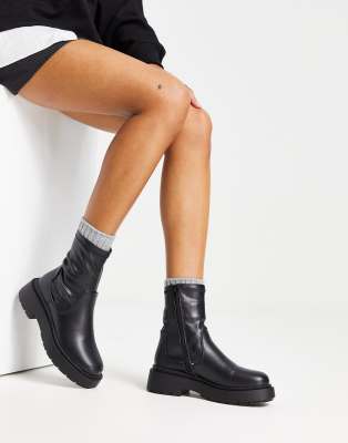 New Look - Ankle-Boots in Schwarz mit hohem, engem Schaft und dicker Sohle