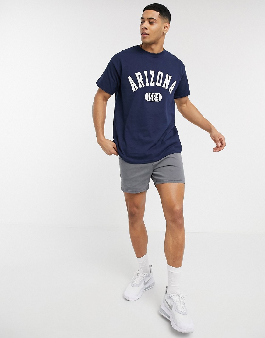 New Look – Arizona – Marinblå t-shirt i oversize