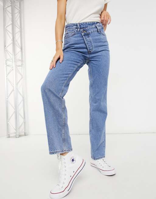 New Look asymmetric button detail straight leg jeans in mid blue