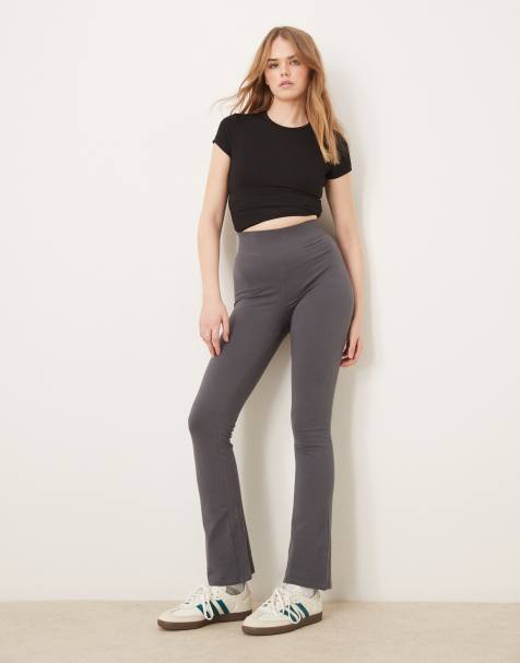 New Look – Ausgestellte Leggings in Grau - view 1