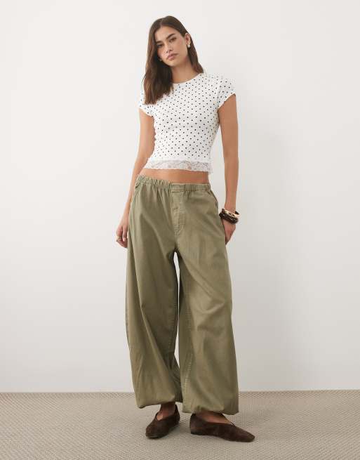 New Look baby tee med prikker og blondkant i cream, 2 af 4