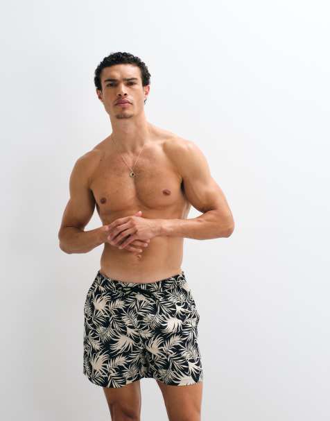 New Look – Badeshorts in Schwarz mit Palmenprint - view 1
