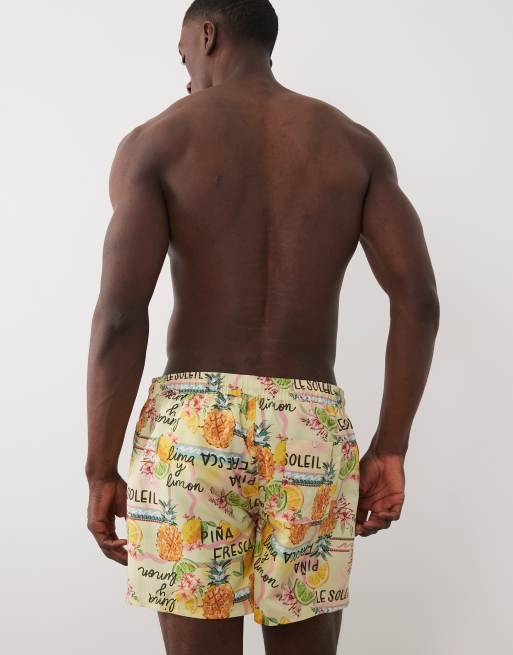 New Look – Badeshorts mit mehrfarbigem, tropischem Muster, 5 von 5