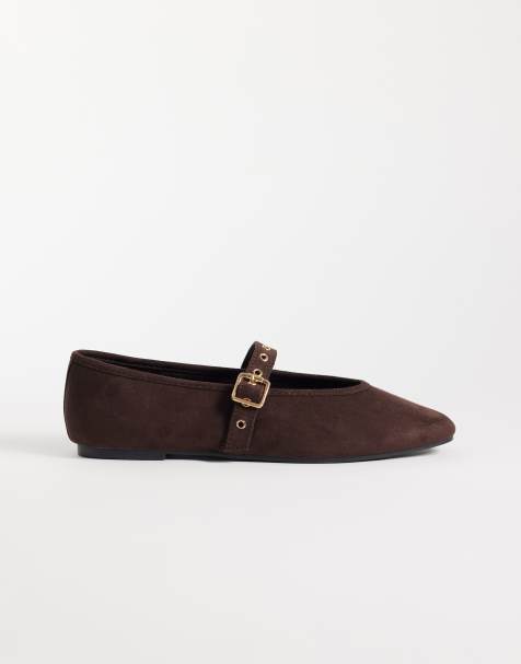 New Look ballerine in effetto scamosciato con cinturino a occhielli marroni - view 1