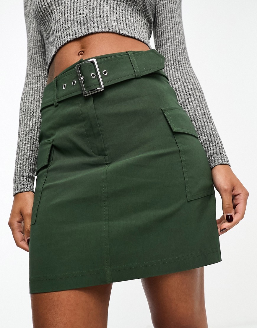New Look belted cargo mini skirt in khaki-Green
