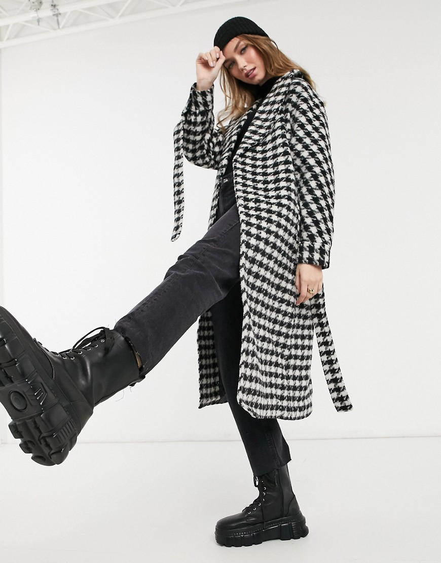 New Look belted maxi houndstooth coat in black check