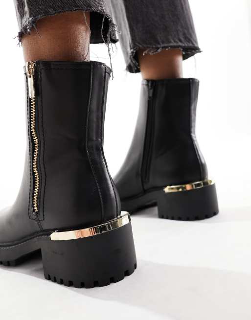 New Look Betty chunky chelsea boots with zip in black, 3 of 4