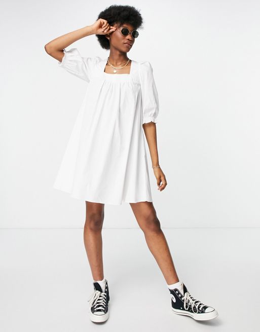 New Look – Biała sukienka mini z popeliny z wiązaniem na plecach | ASOS