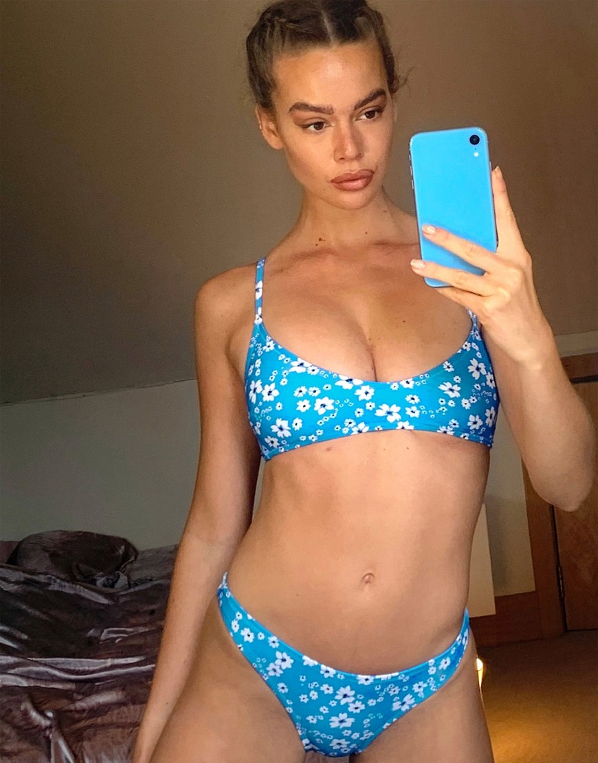 New Look - Bikinitop met lage ronde halslijn en fijne bloemenprint in blauw