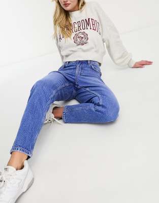 New Look- Blaue Mom Jeans mit betonter Taille