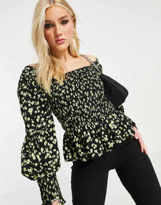 New Look - Blouse à col carré et détails froncé avec imprimé floral - Noir