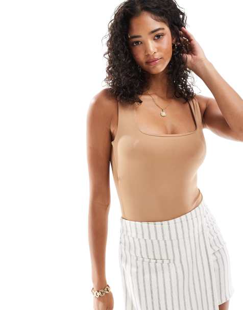 New Look - Body attillato color cammello con scollo squadrato - view 1