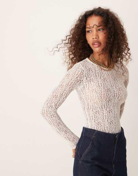 New Look – Body aus Spitze in gebrochenem Weiß mit Rundhalsausschnitt - view 1