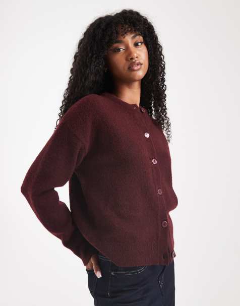 New Look crew neck button down cardigan in burgundy