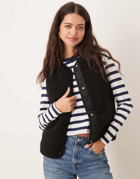 New Look borg gilet in black - view 1