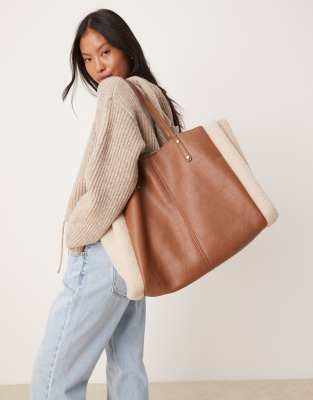 New Look borg side tote bag in tan-Brown