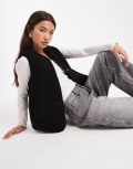 [New Look] New Look borg vest in black 12 01 - black