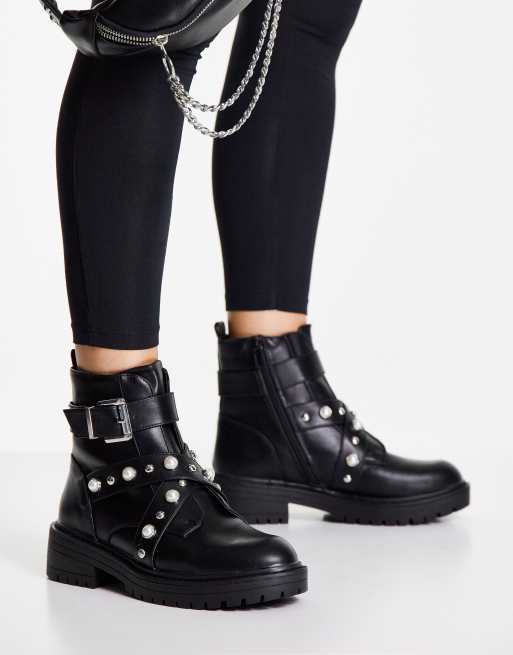 New Look Bottines plates clous et perles fantaisie Noir