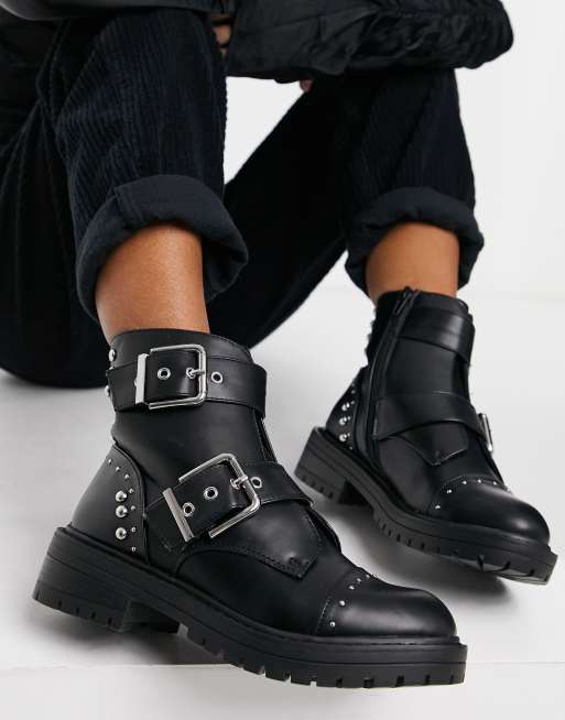 New Look Bottines plates cloutees a boucles Noir ASOS