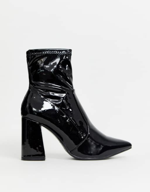 New Look - Bottines souples à talon et bout pointu en PU verni - Noir, 2 de 4
