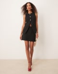 [New Look] New Look boucle mini skirt in black (part of a set) 10 01-Black 1