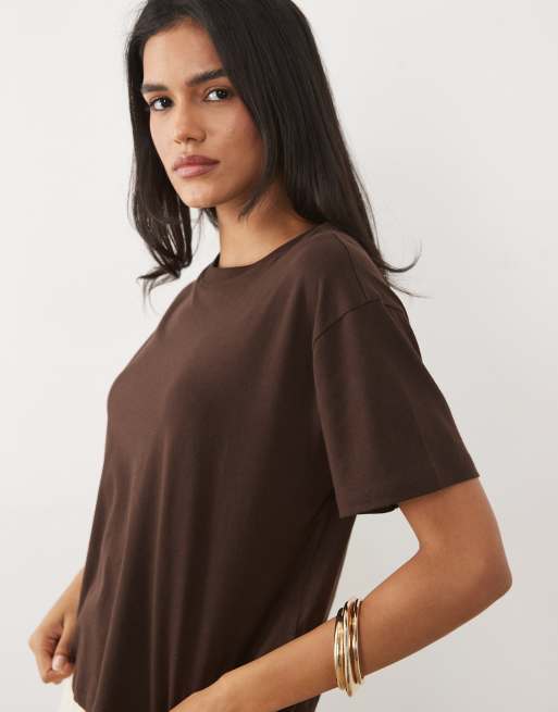 New Look boxy tee in dark brown, 3 of 4