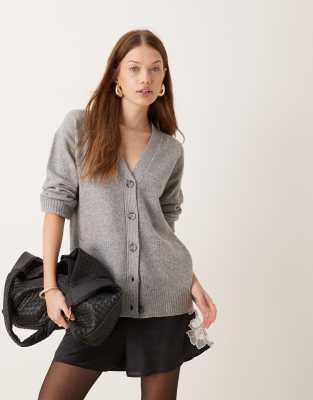 New Look - Boyfriend-Strickjacke in Grau mit V-Ausschnitt