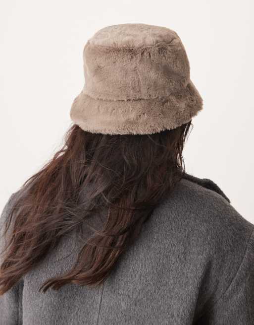 New Look - Brun bøllehat i imiteret pels, 2 af 3