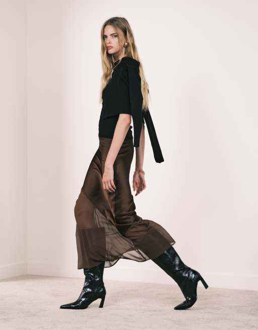 New Look – Brun, diagonalskuren midikjol i satin och chiffong, 2 av 5
