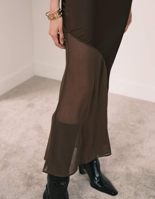 New Look – Brun, diagonalskuren midikjol i satin och chiffong, 3 av 5