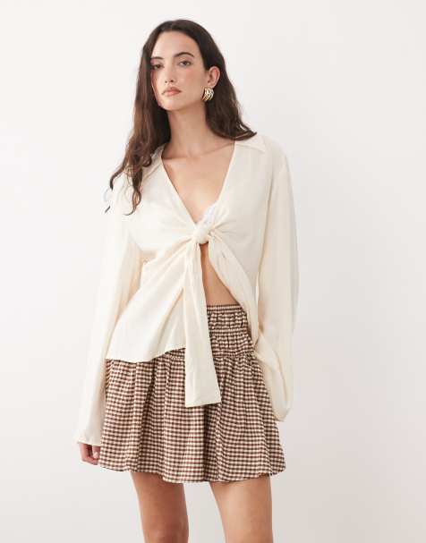 New Look – Brun, ginghamrutig minikjol med smockad panel - view 1