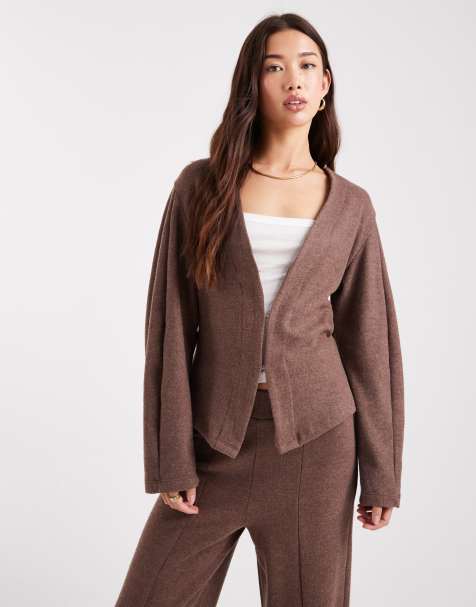 New Look – Brun kofta med v-ringning, del av set - view 1