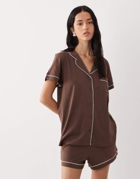 New Look – Brun pyjamas med kortärmad skjorta med platt krage och shorts - view 1