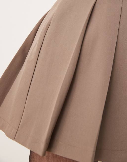 New Look buckle pleated mini skirt in mink, 5 of 5