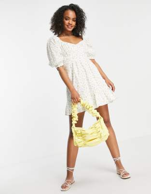 New Look bust detail tiered mini dress in lemon print | ASOS